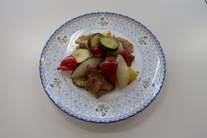 夏野菜と豚ばら肉のカレー炒めの写真
