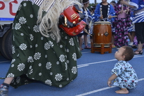 獅子舞と少年