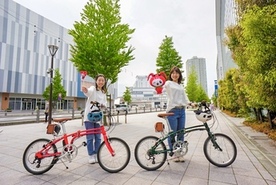 エビーロードで自転車とともに撮影したイメージ画像