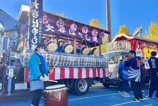 大谷はやし連の囃子披露の様子