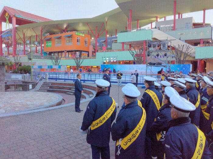 交通指導員夜間立哨激励