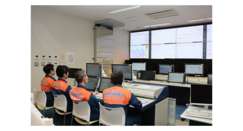 4市通信指令員による119番通報受信の様子